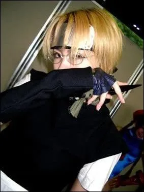 Gnie en mdecine, il est le fidle serviteur d'Orochimaru...