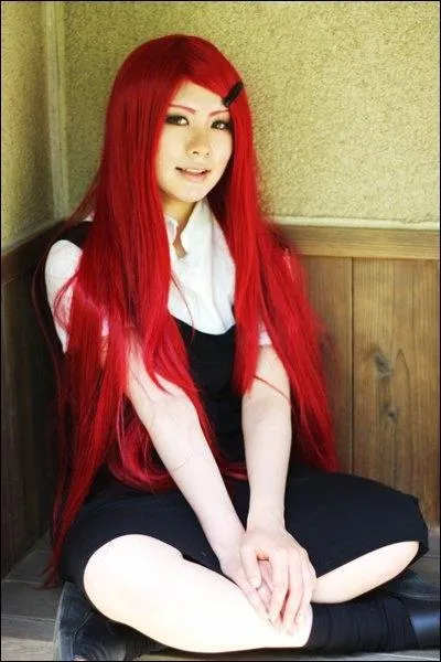 La femme du Yondaime et la mre de Naruto, elle tait aussi la prcdente Jinchuriki de Kyubi...