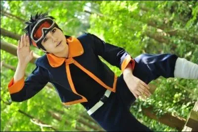 Ancien camarade de Kakashi & de Rin, il est dit mort mais il a en fait survcu...