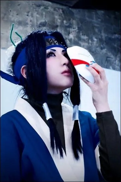  l'arme  de Zabuza et un des rares utilisateurs du Hyoton...