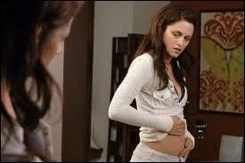 Quand Bella se rend compte qu'elle est enceinte, combien de jours sont passs depuis le mariage ?