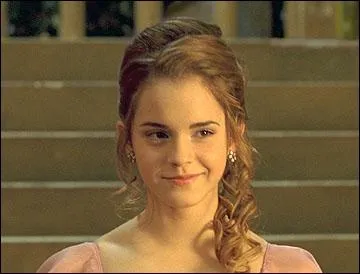 Avec qui Hermione va-t-elle au bal dans Harry Potter 4 ?