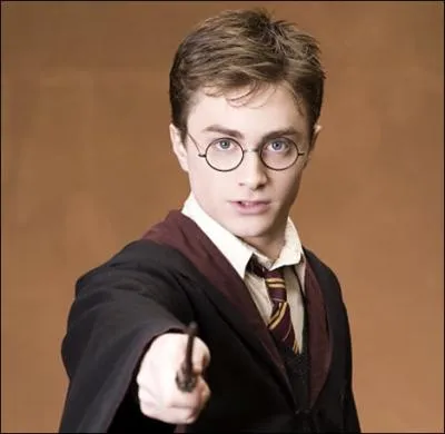 Quel est le deuxime prnom de Harry Potter ?