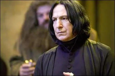 Harry Potter 3 : Qui dit :   Le professeur Rogue ? Il fait peur  tout le monde.   ?