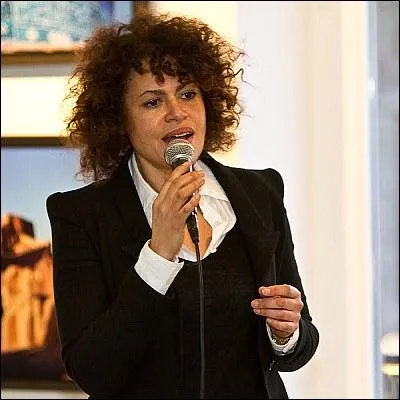 Chanteuse mais aussi actrice : La Crim , Navarro , Soeur Thrse .com ...