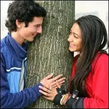 Alice a rencontr Alex par hasard. Vrai ou faux ?