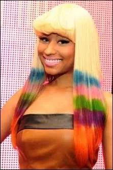 Quelle est la vraie couleur de cheveux de Nicki Minaj ?