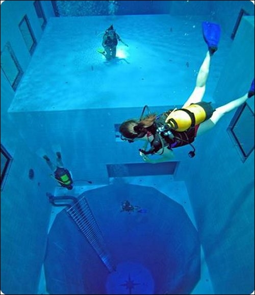 Cette piscine fait 35 mètres de profondeur : c'est la plus profonde du monde. Où est-elle située ?