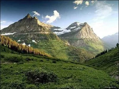 Gographie : Comment se nomme le passage entre deux montagnes, ou la partie dprime d'une crte formant passage ?