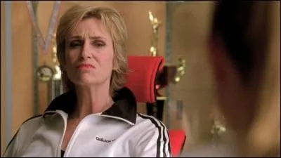 Quelle actrice joue Sue Silvester ?