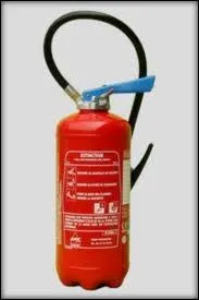 Cet extincteur est :