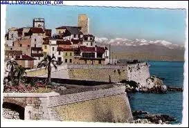 Cette ville abrite le Fort Carr qui a t construit au milieu du XVI sicle. On peut galement y voir le Port Vauban, surtout connu pour son  Quai des militaires . Il s'agit de la ville ...