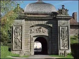 Les Portes de France et d'Allemagne de cette ville de Moselle ont t fortifies par Vauban  partir de 1679. Cette ville est ...