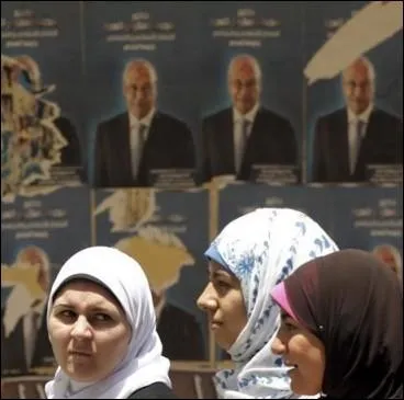 Dans quel pays africain, ont lieu aujourd'hui le 1er tour des lections prsidentielles au suffrage universel ?