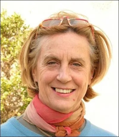 Elle a t Ministre des Affaires sociales et de la Solidarit nationale , voici Madame ...