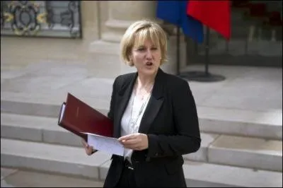 Elle a t Ministre charge de l'Apprentissage et de la Formation professionnelle , voici Madame ...