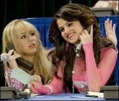 Sur cette photo, dans quelle srie joue-t-elle ?