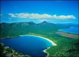 Il est un coin d'Australie nomm  la Suisse australienne , car les saisons y sont comme par chez nous, le climat tempr et non tropical, tout y est vert, les maisons sont anciennes... C'est ?