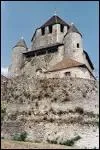 La tour Csar de Provins doit son nom aux origines romaine de la ville, mais elle n'a pas t btie par Csar, contrairement  la lgende, mais par ...