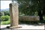 Quel est ce site, class par l'Unesco comme l'un des sites naturels et artistiques les plus importants au monde, compos de statues-menhirs dates de 1400 avant JC ?