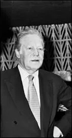 Il a t Ministre des affaires culturelles , voici ... .