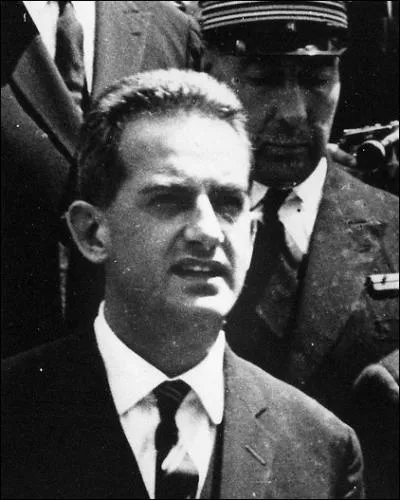 Il a t Ministre des affaires culturelles et de l'environnement , voici ... .