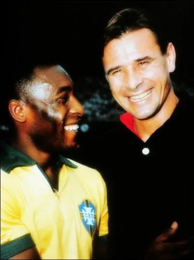 Deux icnes du foot runies : Pel et ... .