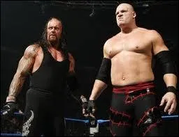 L'Undertaker et Kane ont form une team plus que terrifiante et se faisaient surnommer :