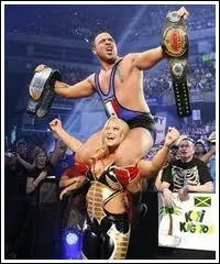 Ces deux champions sont Santino Marella et Beth Phoenix qui se faisaient surnommer :
