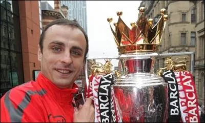 Combien de saisons a jou� Dimitar Ivanov Berbatov avec Manchester United ?