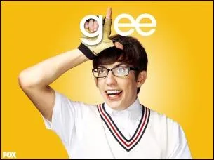 Qui offre un appareil qui lui permet de marcher  Artie ?