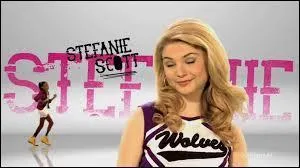 Quand est ne Stefanie Scott