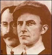 On doit  ses frres amricains d'avoir pu s'lever un jour au - dessus de sol de faon motorise. Ce sont les frres Wright, qui ont pour prnoms ?