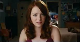 Qui interprte la conseillre d'ducation dans le film  Easy A  ?