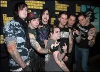 Quelle chanson Mr. Shadows & Synyster Gates ont-il fait avec Good Charlotte ?