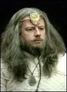 Quel est le nom de ce mage ?