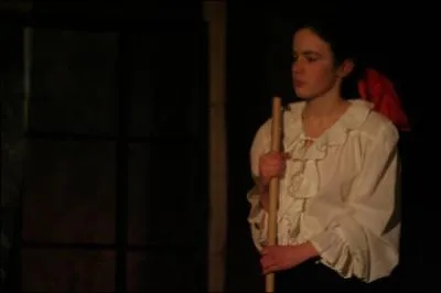 Hors cinma et tlvision, quelle actrice de thtre a interprt Jim dans l'adaptation de la compagnie  Les cumeurs de rves  cre en 2008 ?