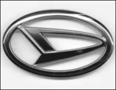 A quelle voiture asiatique ce logo correspond-il ?