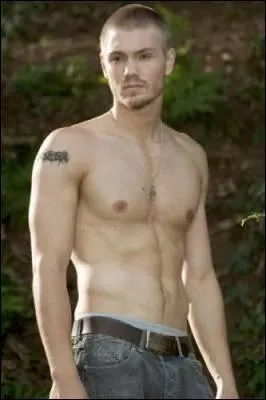 Pourquoi n'a-t-il pas de tee-shirt ?