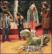 De qui le gros lzard tomba-t-il  amoureux   la saison 1 ?