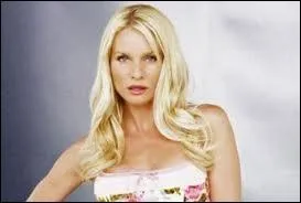 Qui est cette femme ?