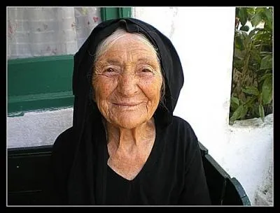 ''Et même quand tout le monde est contre toi / Elle reste ta meilleure amie / T'aimerais lui dire ce qu'elle représente pour toi / Avant qu'elle ne perde la vie / Mais (tu n'oses pas) (x3) lui dire''