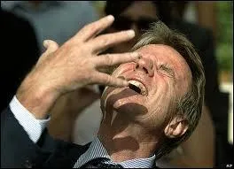 Trouvez la phrase de Bernard Kouchner  propos des deux Eric...