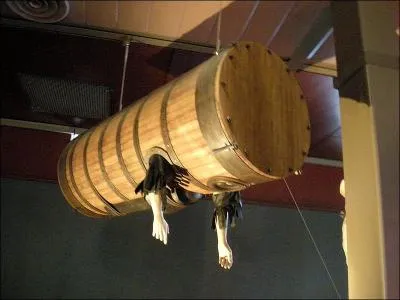 John Lethbridge a invent l'une des premires machines de plonge sous-marine. Il est possible de faire un parallle entre la machine de Lethbridge et une invention contemporaine. Laquelle ?