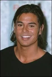 Quel est ce chanteur ?