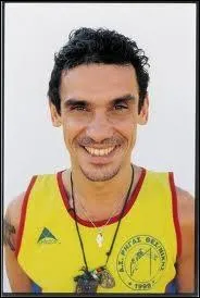 Quel est ce chanteur ?