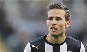 Quel est le surnom des joueurs du club anglais de Yohan Cabaye ?