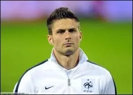 Olivier Giroud a été sacré meilleur buteur de la saison et champion avec Montpellier. Combien de buts a-t-il marqués en championnat ?