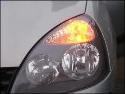 Quelle est la bonne traduction d'un clignotant ?