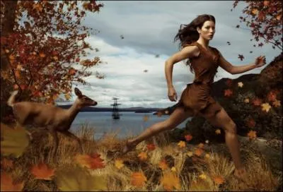 Je n'arrive pas  trouver le nom de cette actrice, alors je pose la question autrement, qui imite-t-elle ?